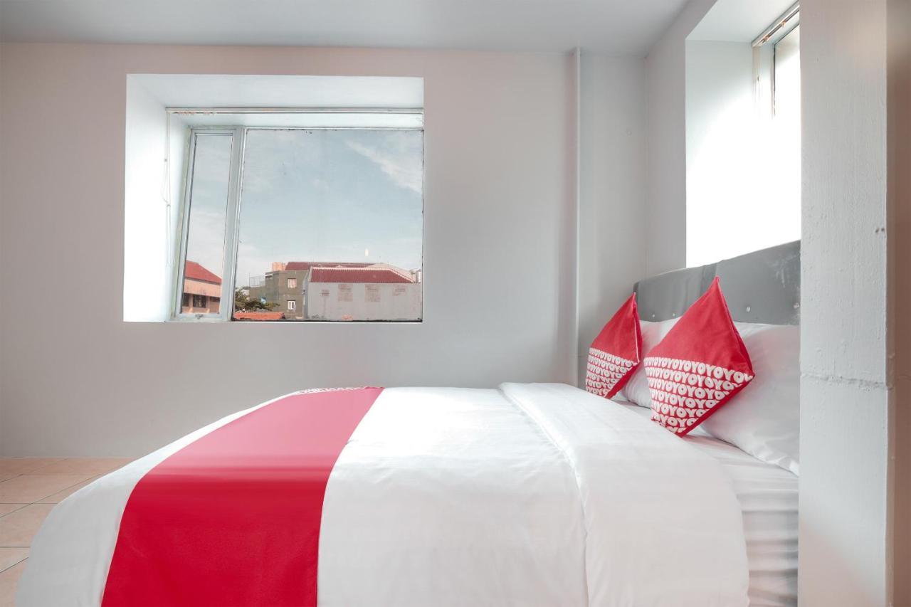 Hotel Oyo 208 G House Jakarta Exterior foto